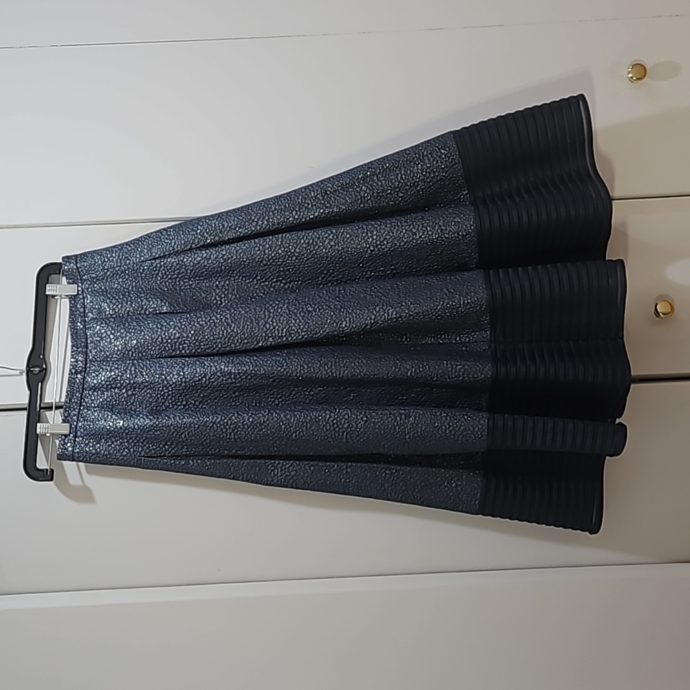 Formal skirt